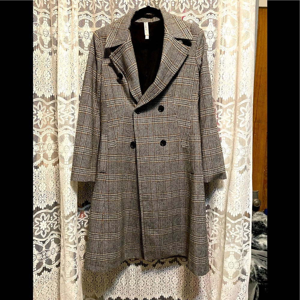 Double breasted plaid trench